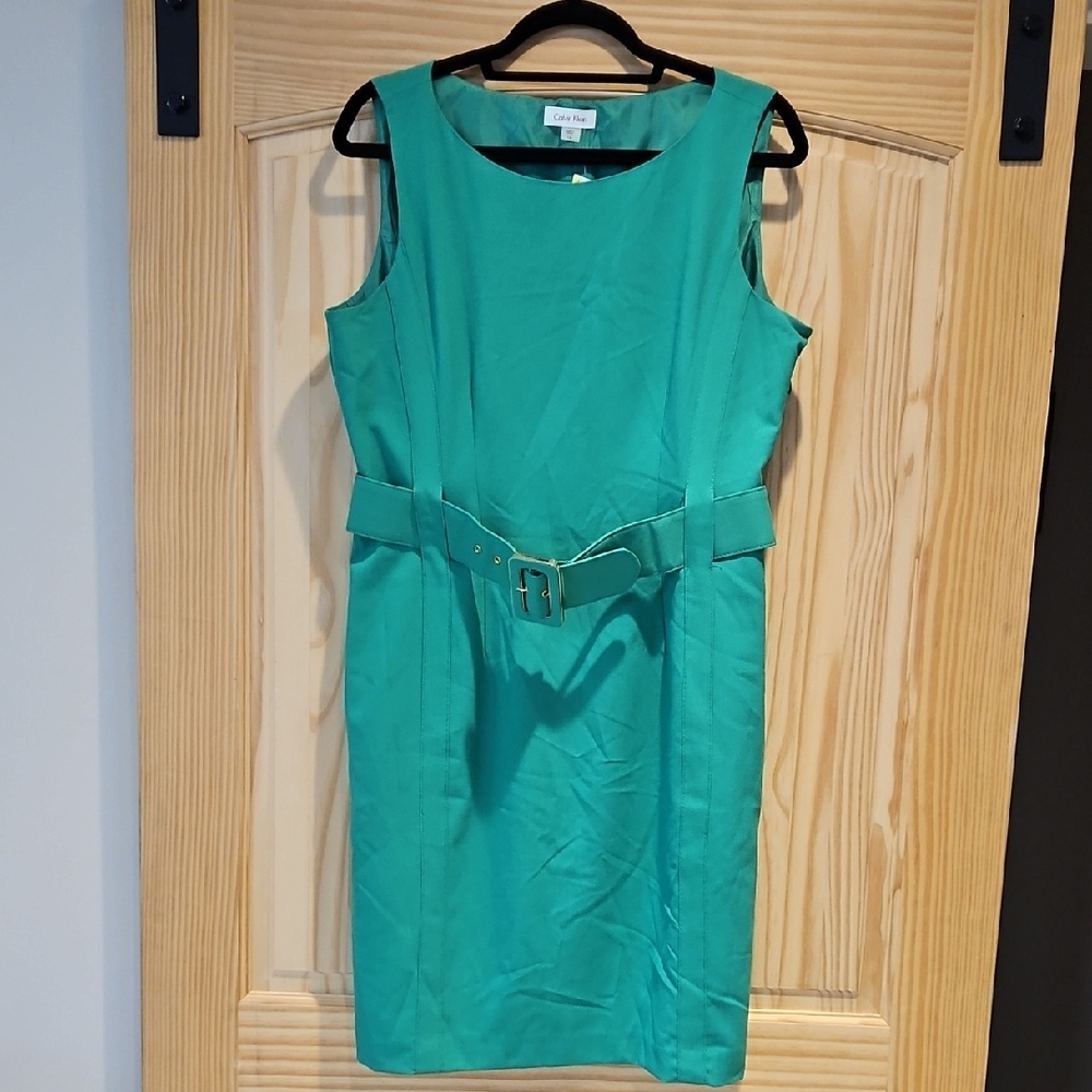 Green Sleeveless Belted Dress
